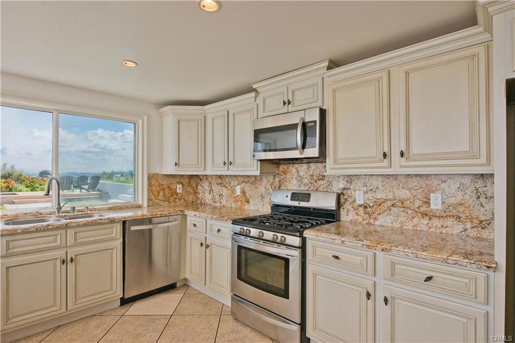 4028 Coldstream Ter - Photo 3 of 8