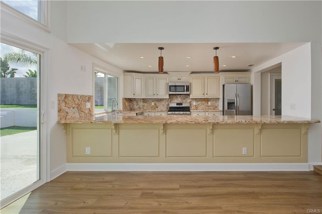 4028 Coldstream Ter - Photo 5 of 8