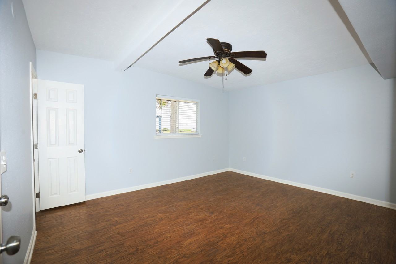 24 King Fish Ln #1 - Photo 4 of 19