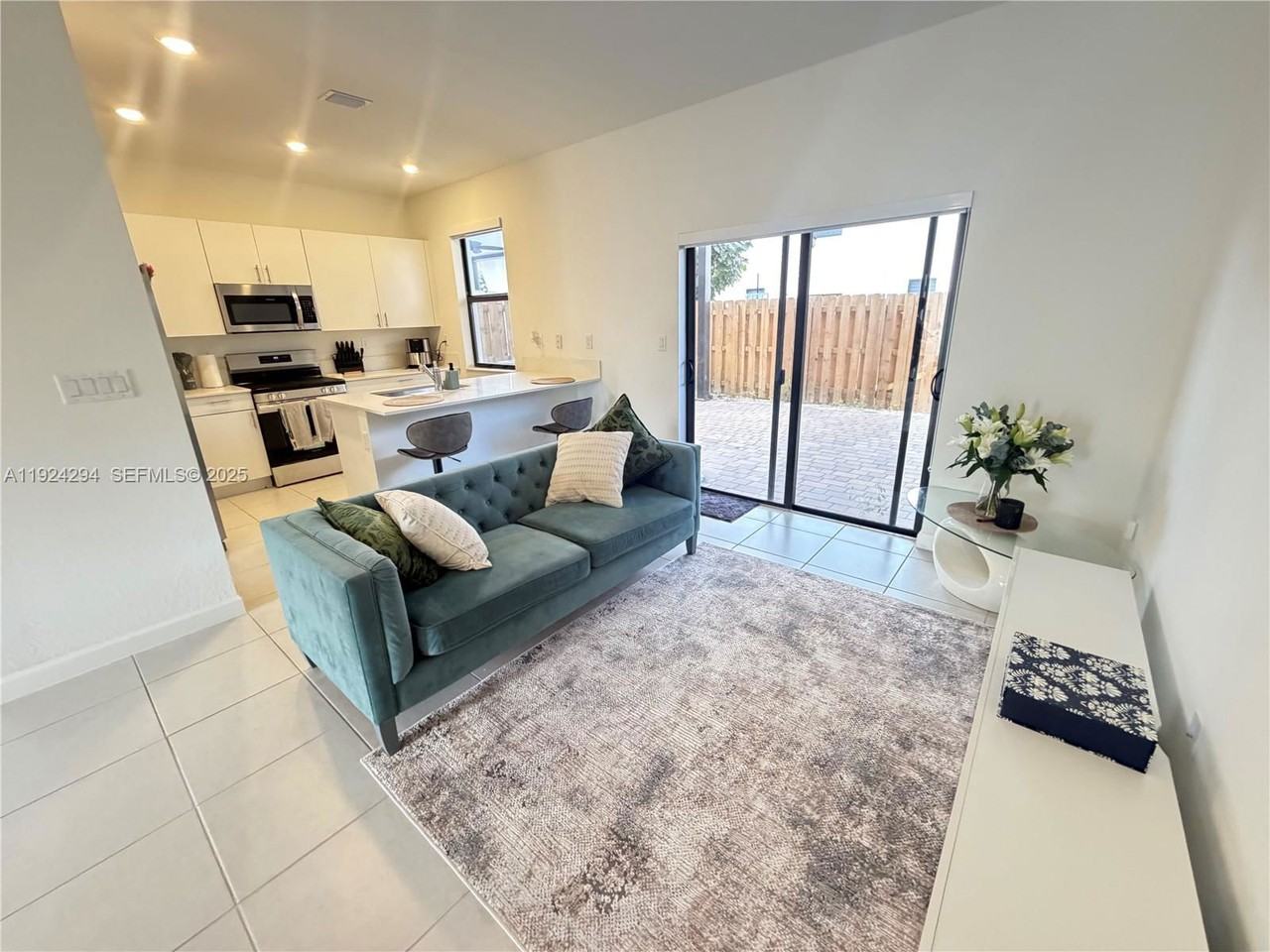 Sw 129th Place Rd - Photo 3 of 8