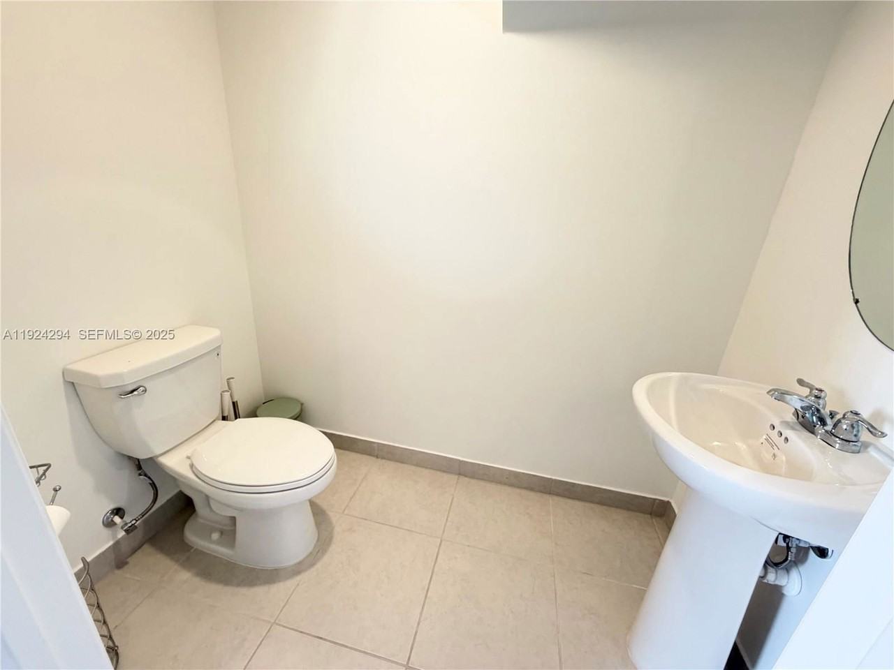 Sw 129th Place Rd - Photo 5 of 8