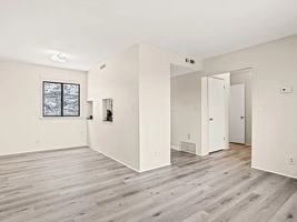 featured image of 517 Saint Marys Dr #1