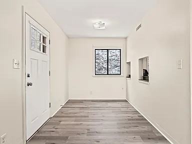 517 Saint Marys Dr #1 - Photo 3 of 8