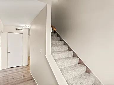 517 Saint Marys Dr #1 - Photo 7 of 8