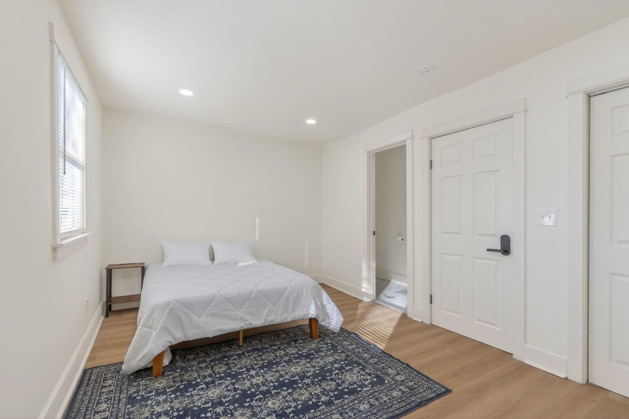 E 28th St - Photo 7 of 7