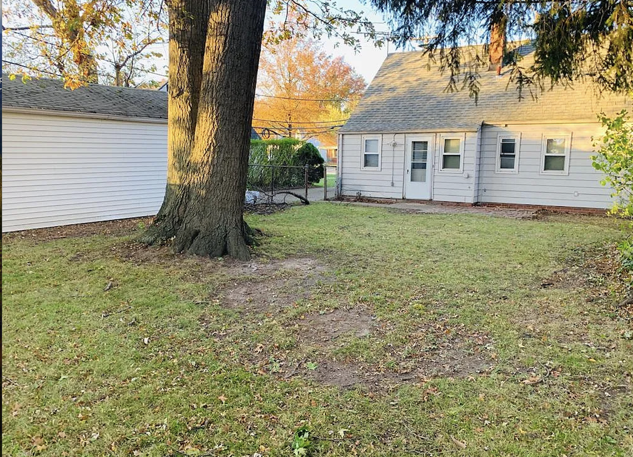 23292 Williams Ave #1 - Photo 3 of 16