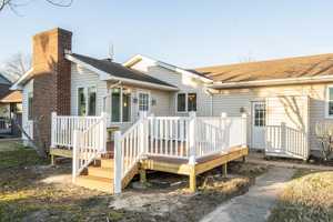 featured image of 521 Harbor Rd #1