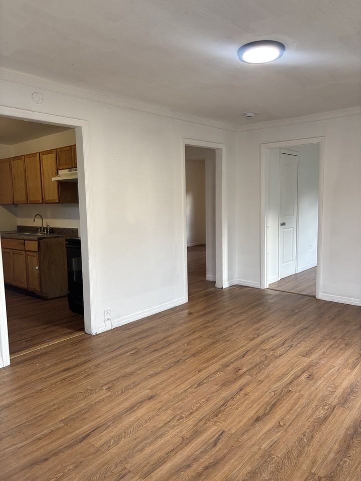 1764 E 26th St #1 - Photo 4 of 14