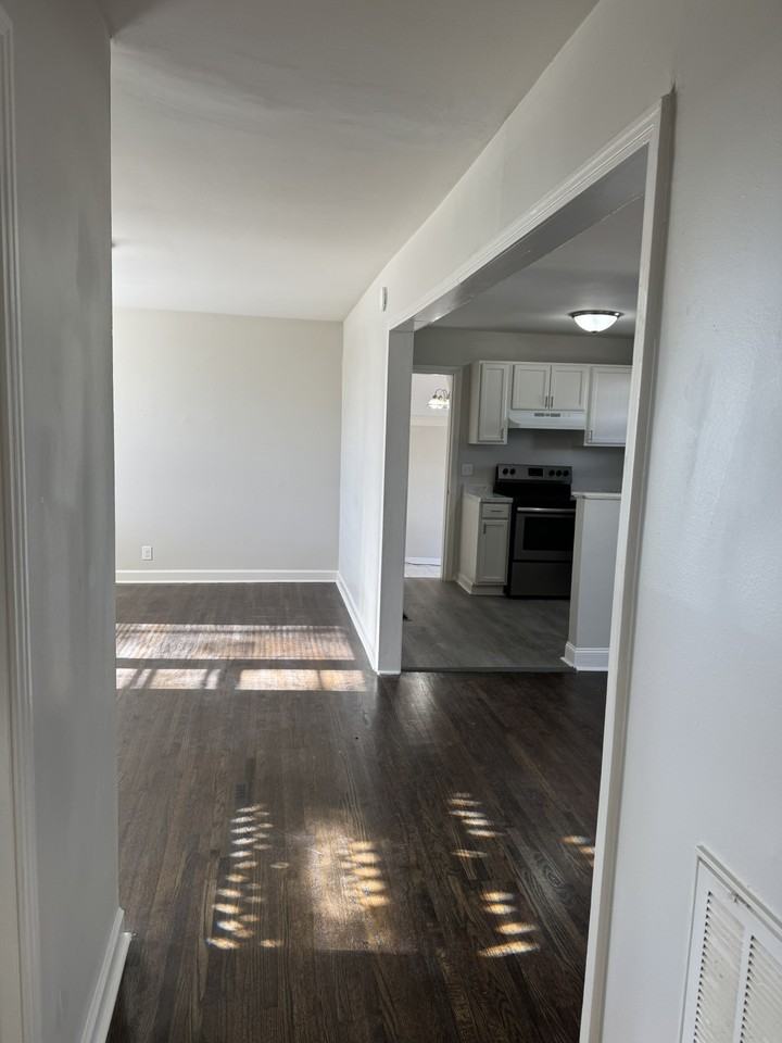 1108 Bell Grimes Ln #1 - Photo 6 of 18