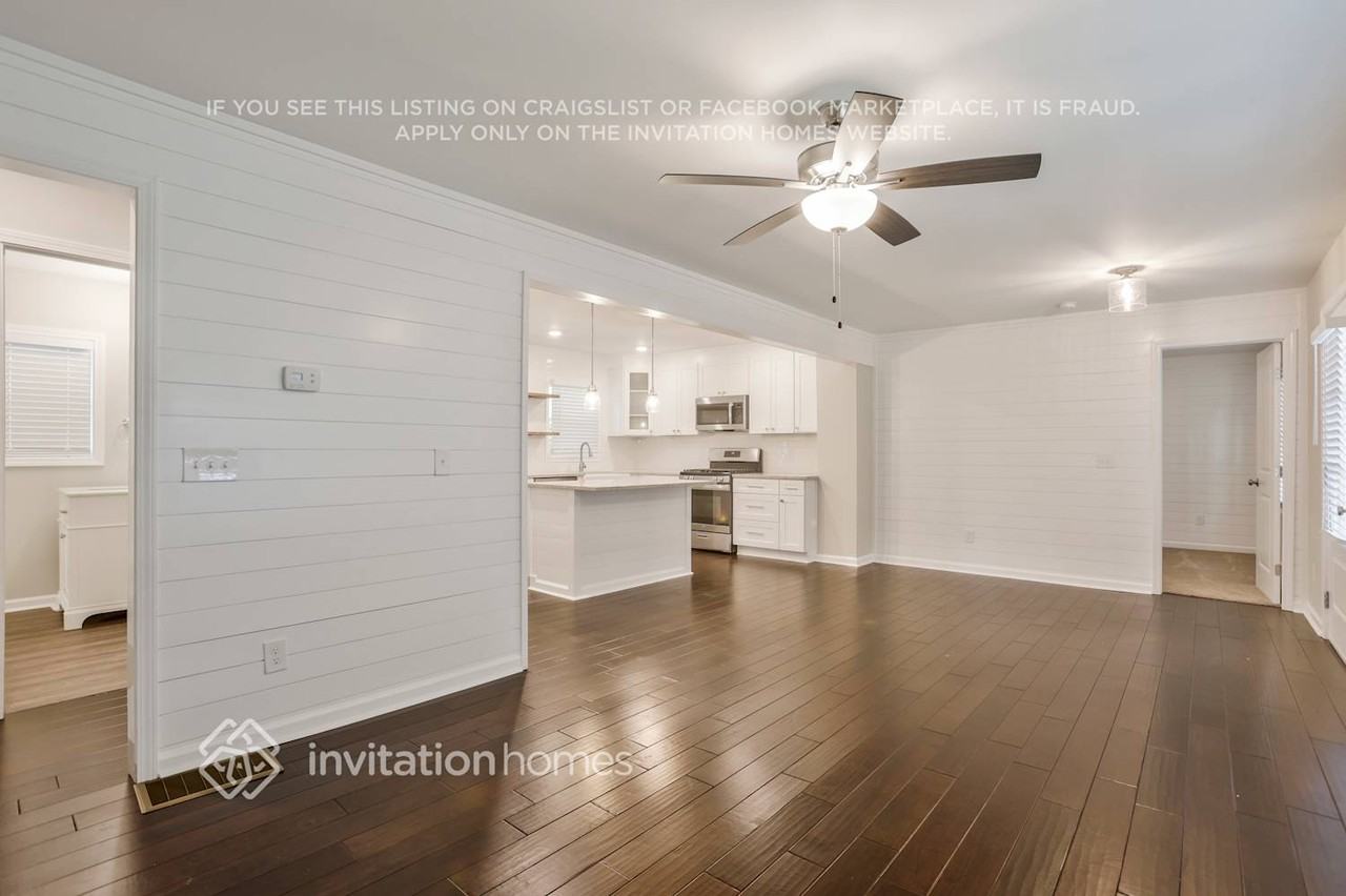 2354 Beverly Ln Sw - Photo 5 of 25