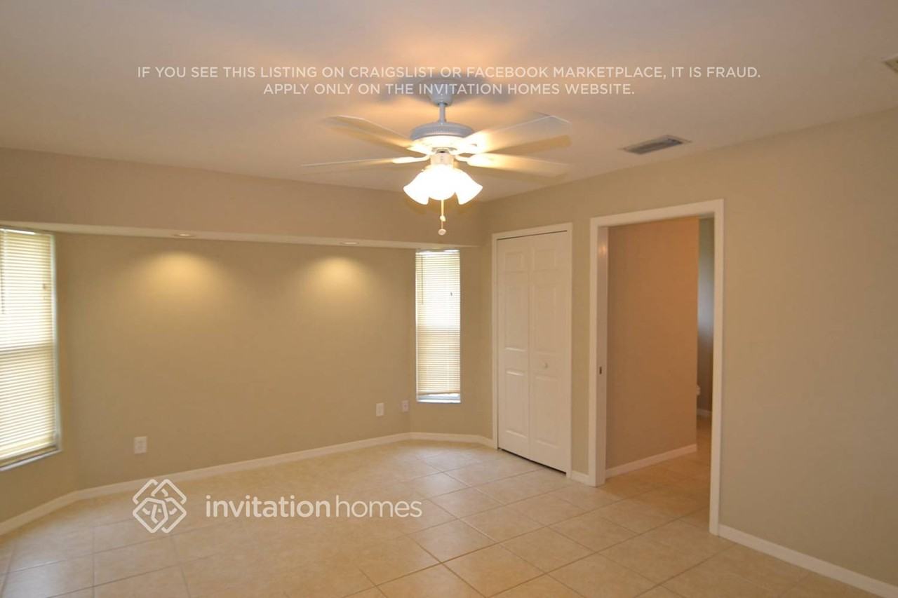 521 Sw 23rd Ter - Photo 5 of 11