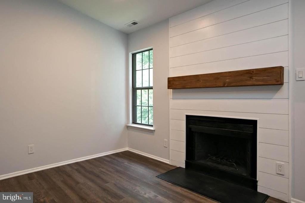 428 Durham Ct - Photo 6 of 22