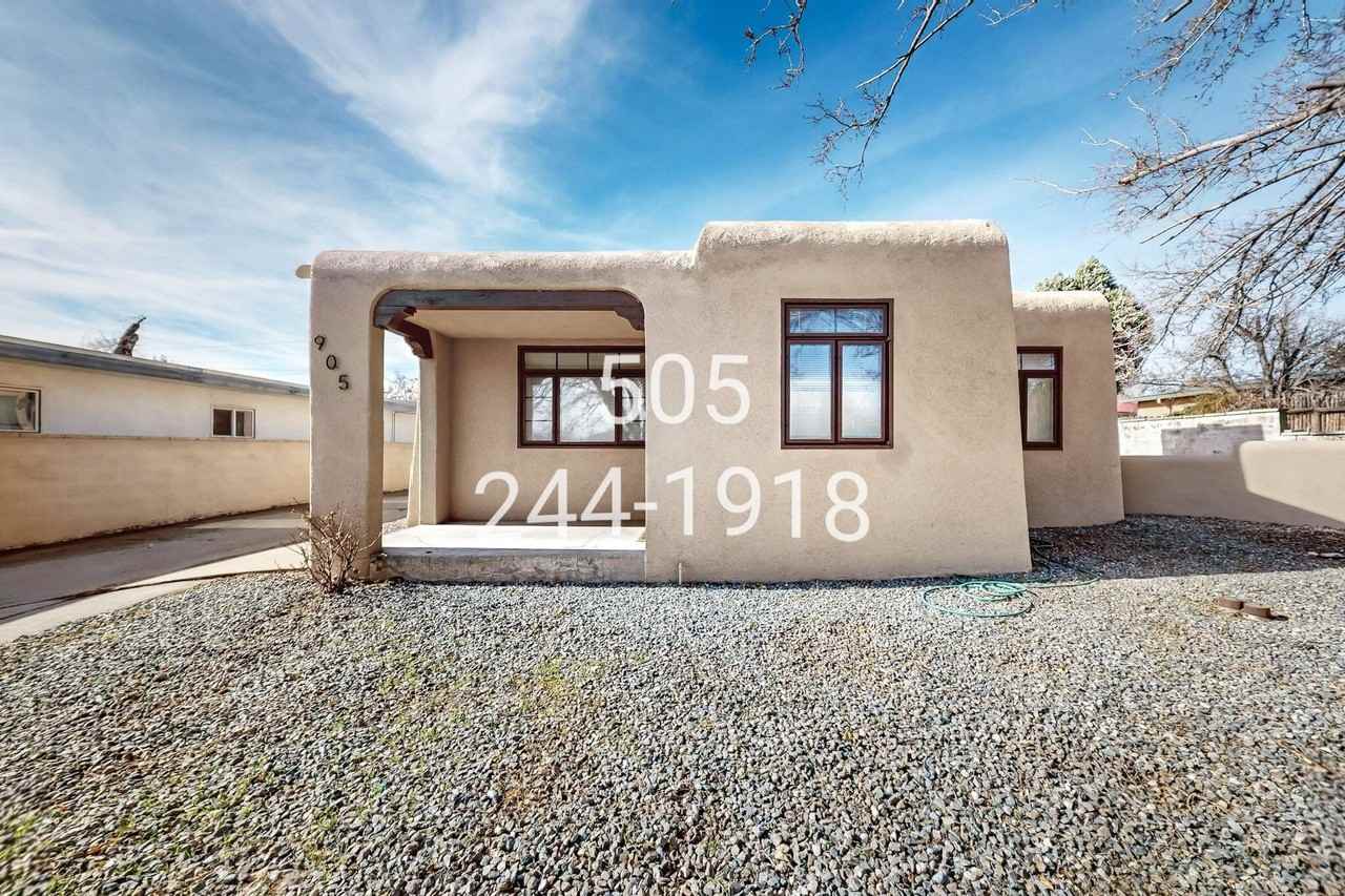 905 Adams St Ne - Photo 3 of 46