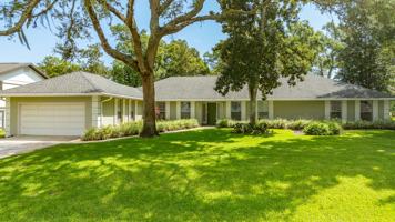 featured image of 119 Rio Pinar Dr #1