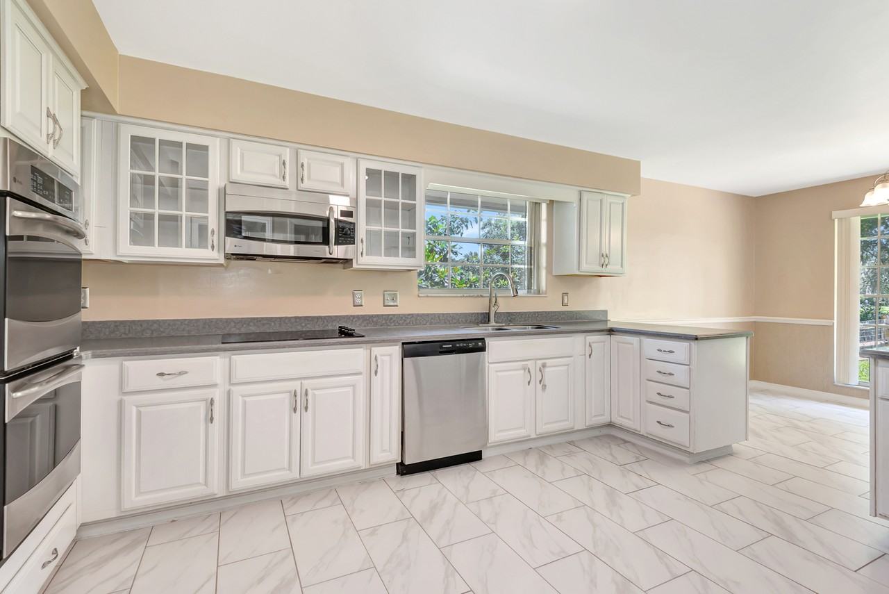 119 Rio Pinar Dr #1 - Photo 5 of 50