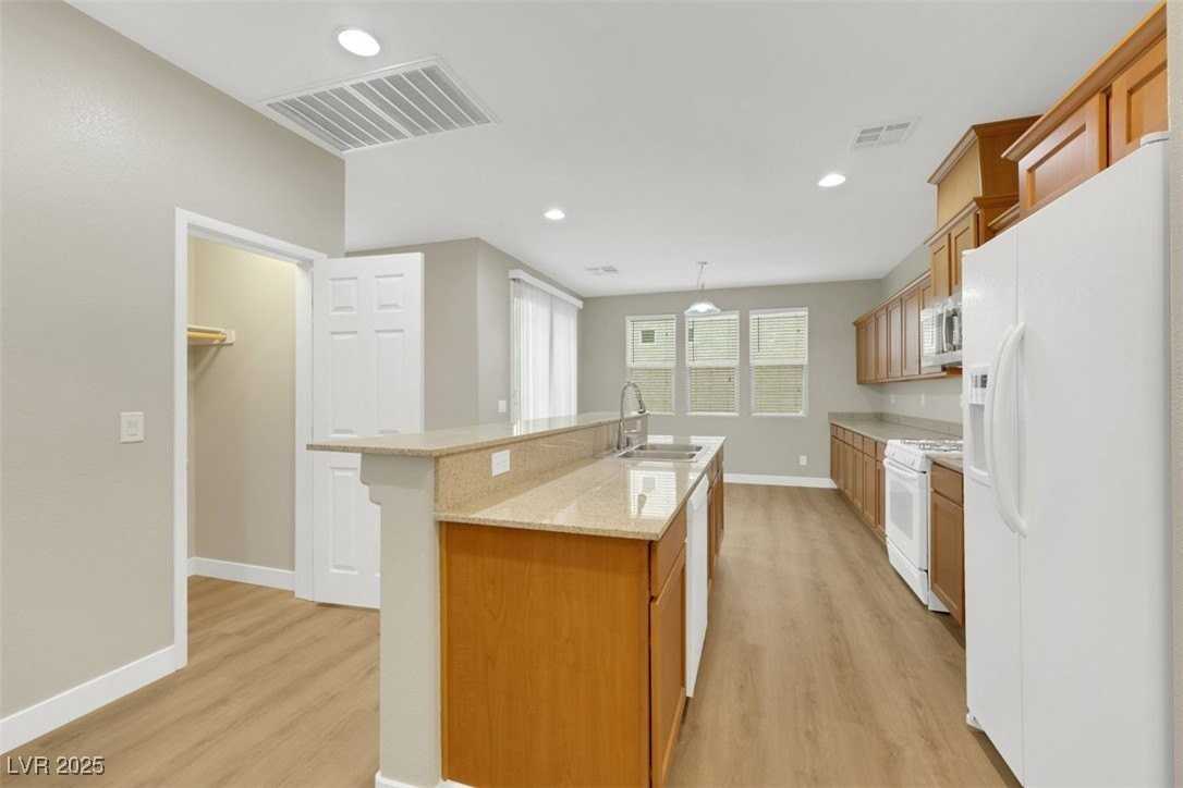 11060 Mount Hunter St - Photo 7 of 16