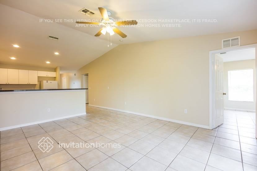 4824 Leonard Blvd S - Photo 5 of 25