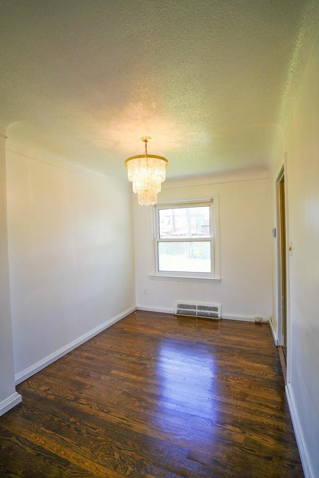 17199 Meyers Rd - Photo 4 of 10