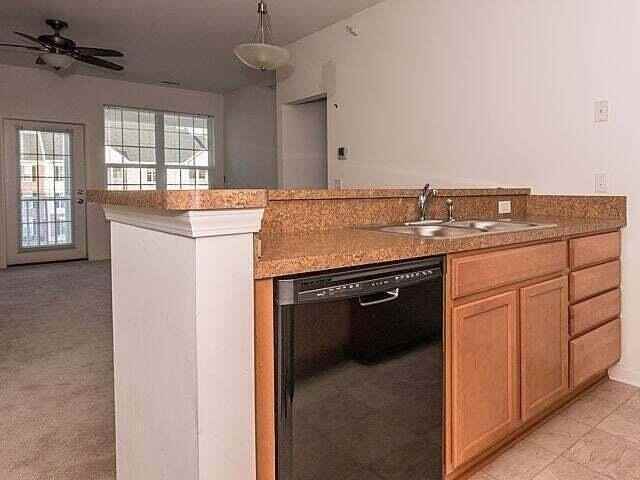 1045 E Summerfield Glen Cir Unit 56 #56 - Photo 6 of 16