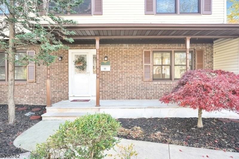 11 Lenox St - Photo 4 of 34