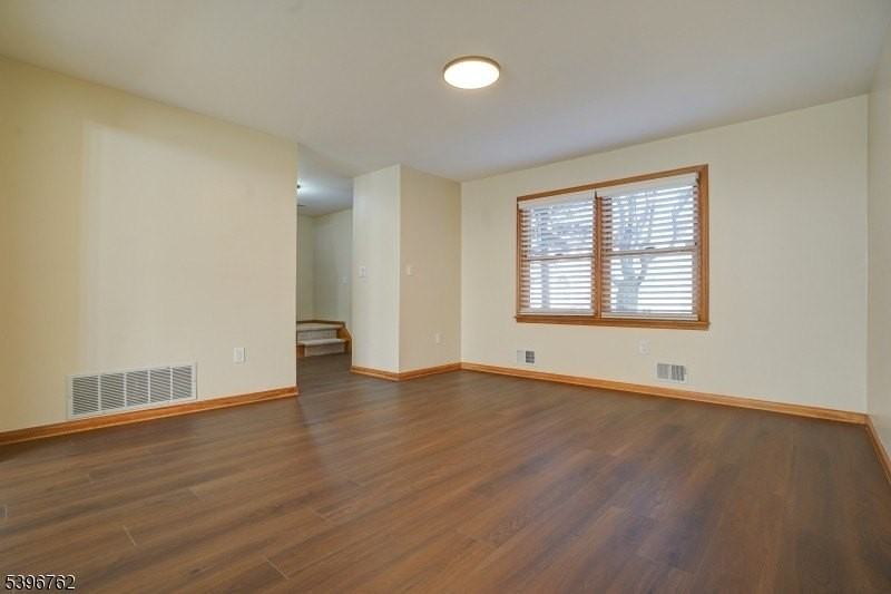 11 Lenox St - Photo 6 of 34