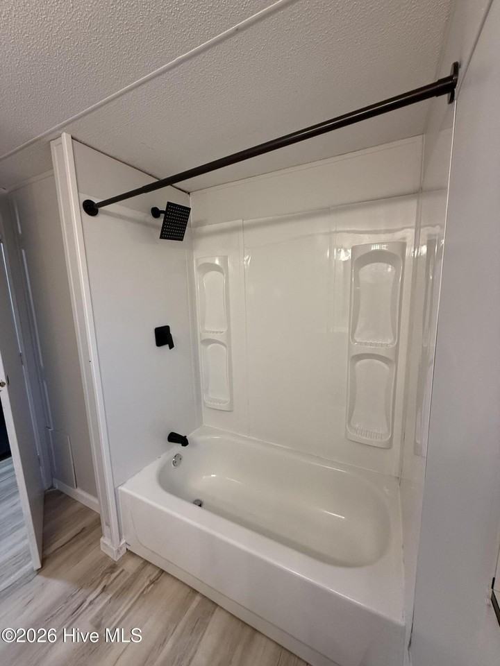 388 Kestrel Dr Sw - Photo 3 of 10