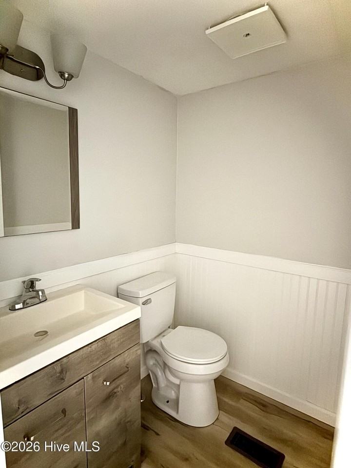 388 Kestrel Dr Sw - Photo 4 of 10