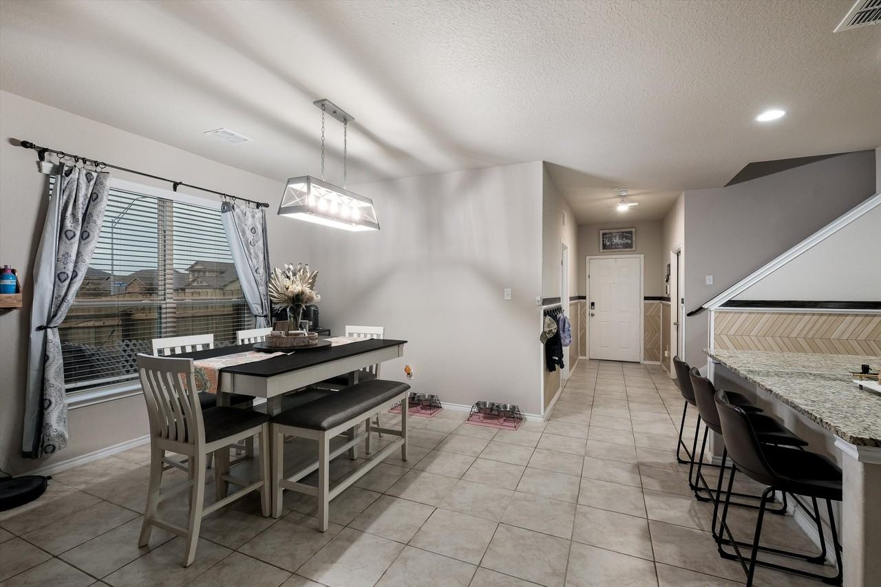 5802 Acacia Farm #1 - Photo 5 of 10