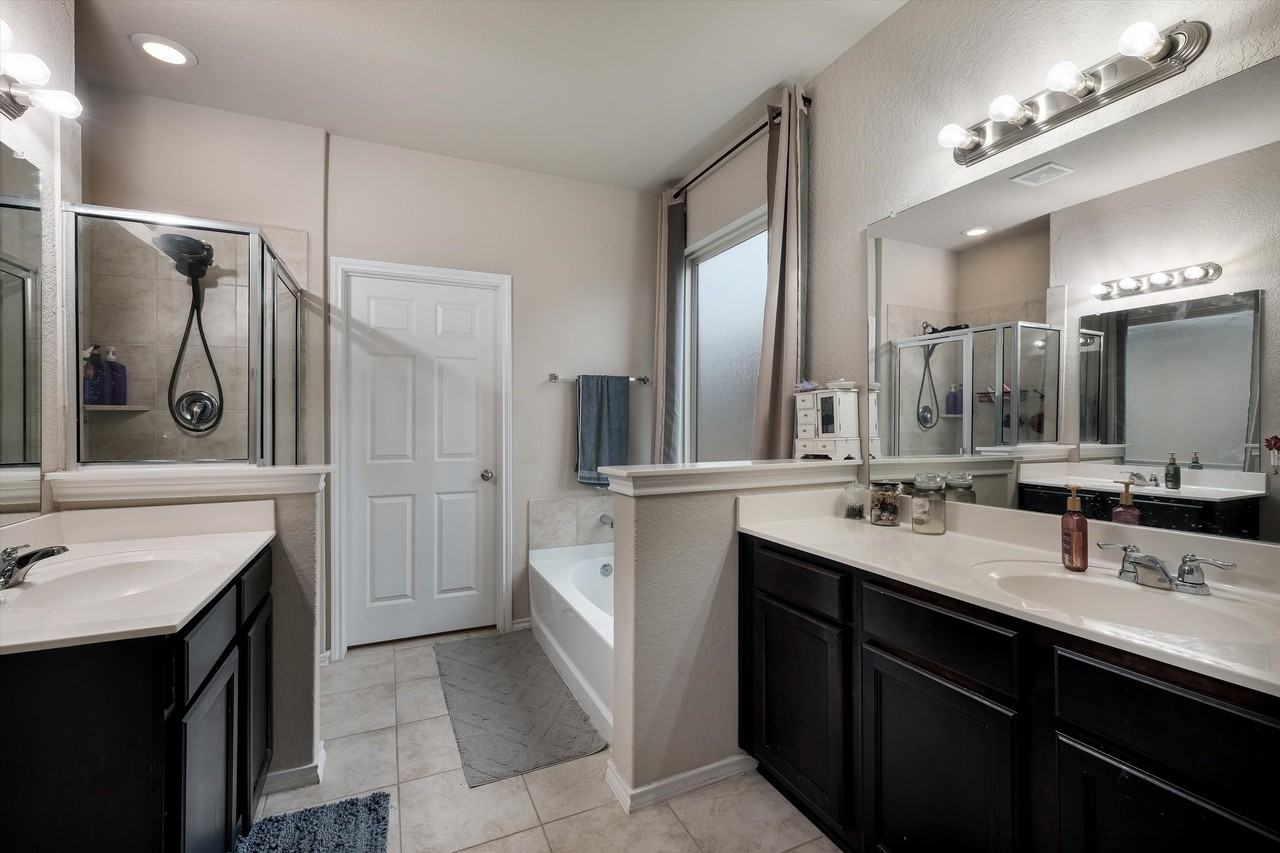 5802 Acacia Farm #1 - Photo 7 of 10