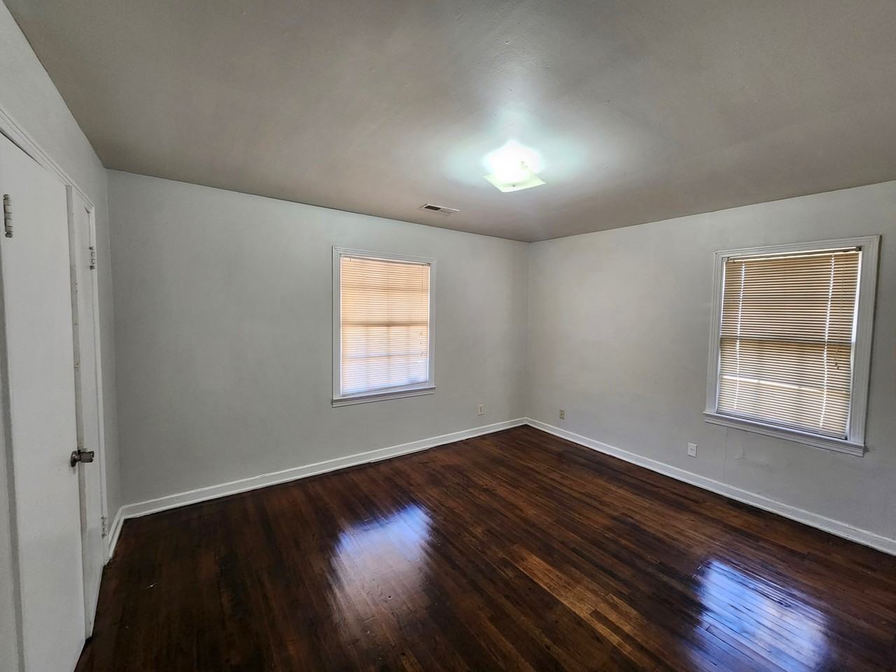 4208 50th Ave N #1 - Photo 3 of 8