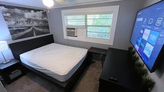 304 N Keech St #3 - Photo 1 of 1