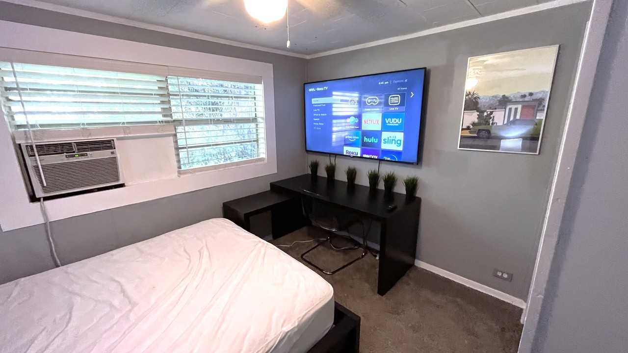 304 N Keech St #3 - Photo 2 of 22