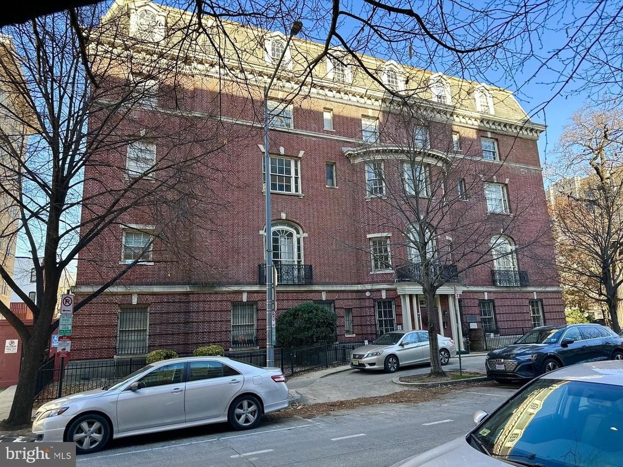 1601 R St Nw - Photo 3 of 13