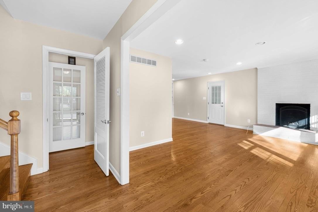 512 Briar Ln - Photo 6 of 38