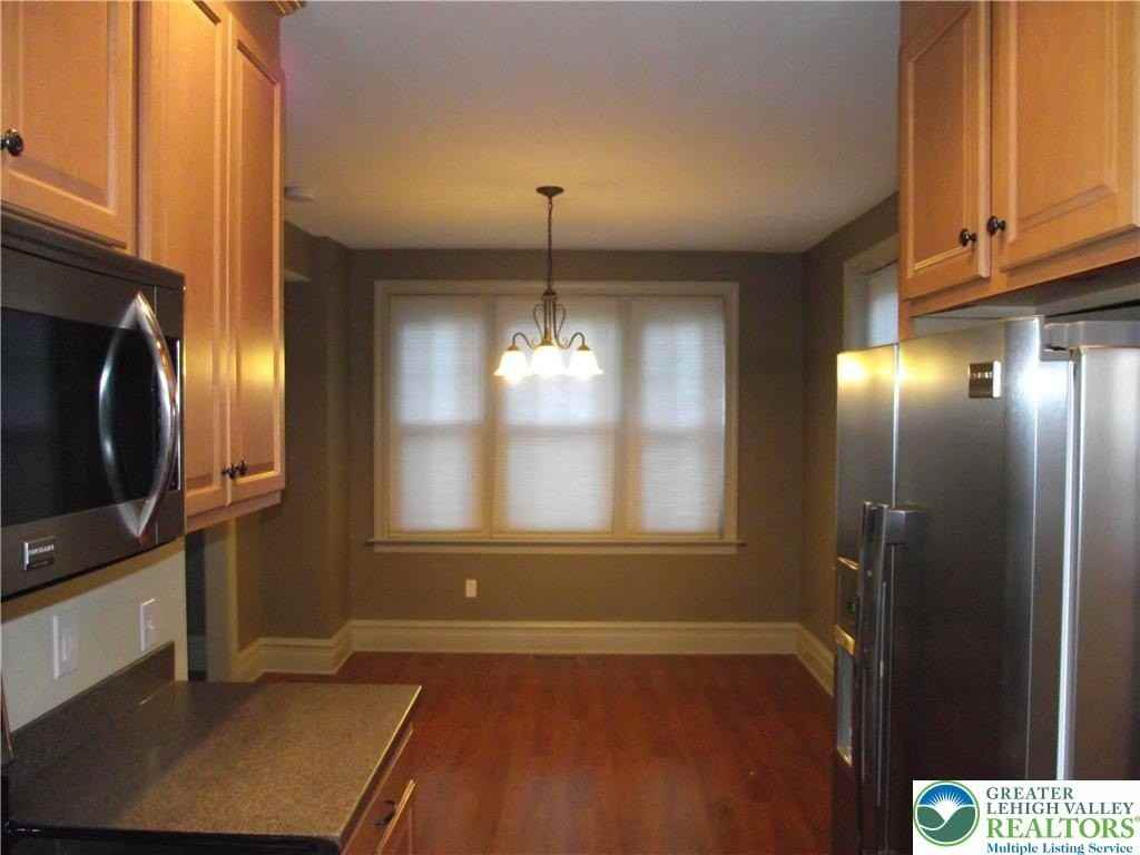 8115 Main St - Photo 6 of 14