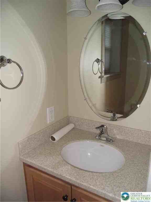 8115 Main St - Photo 7 of 14