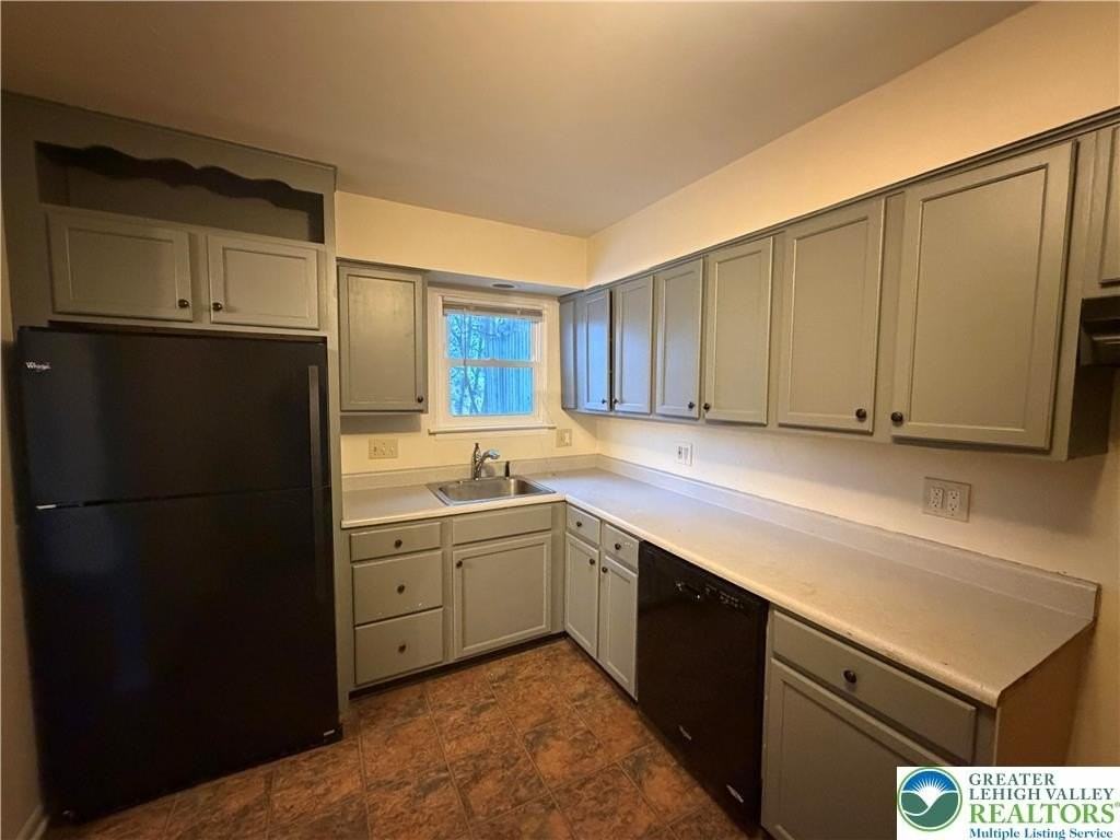 1199 Eagle St - Photo 2 of 11