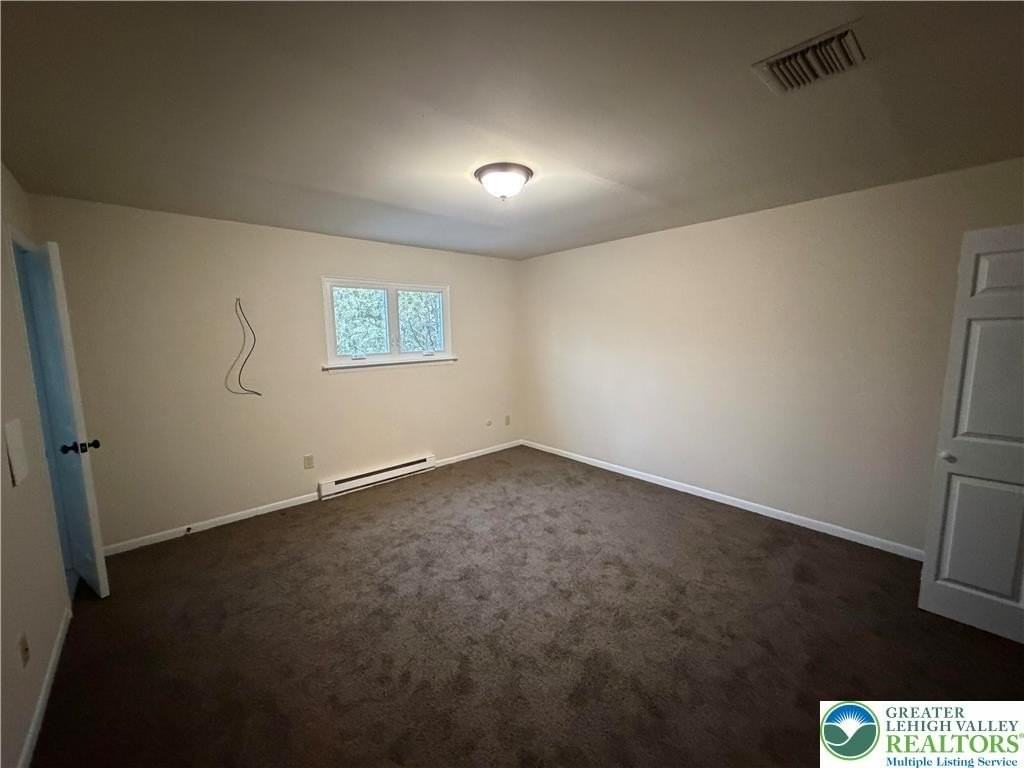 1199 Eagle St - Photo 5 of 11