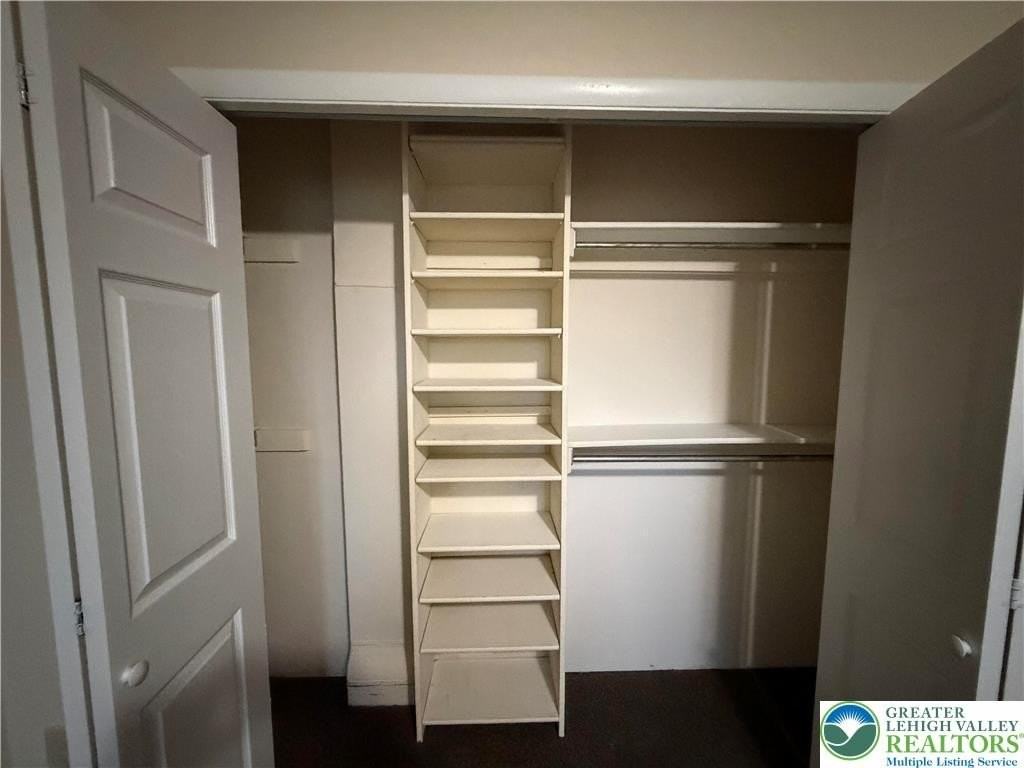 1199 Eagle St - Photo 6 of 11