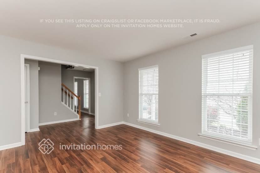 115 Laporte Ln - Photo 2 of 20