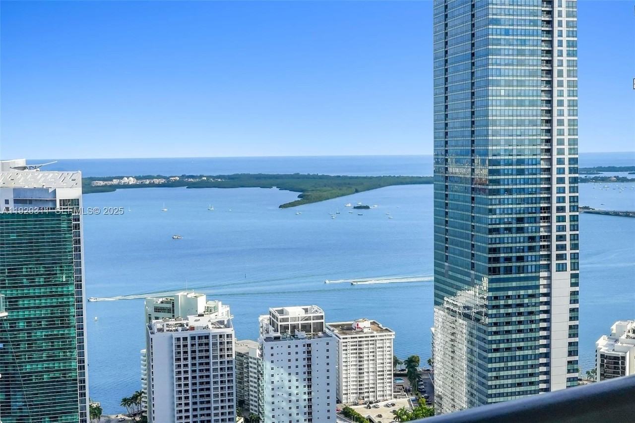 60 Sw 13th St #4607 - Photo 3 of 39