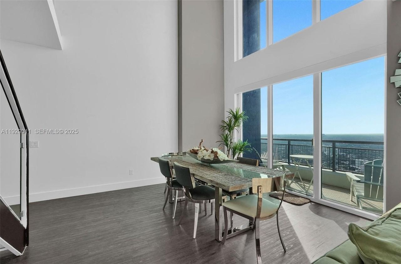 60 Sw 13th St #4607 - Photo 7 of 39