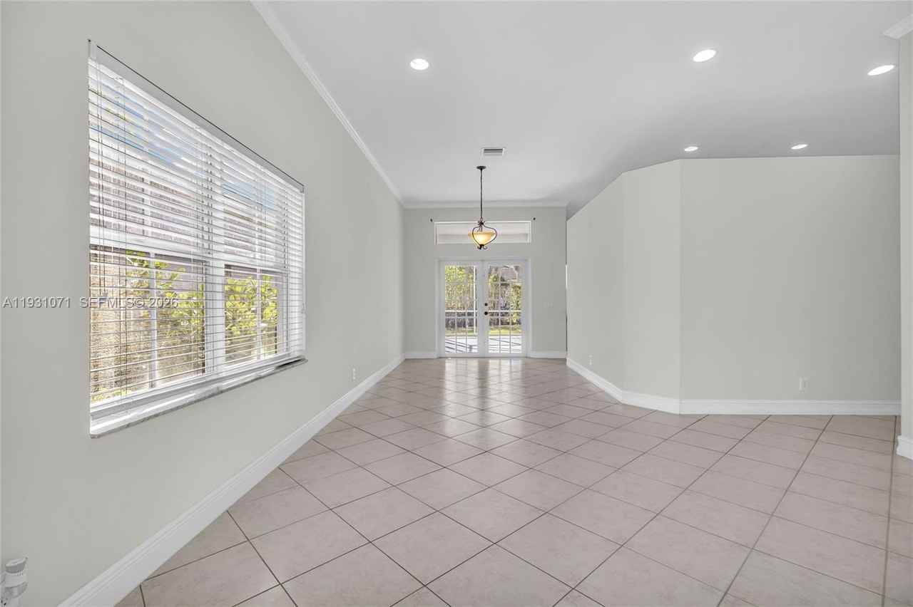 1579 Banyan Way #1597 - Photo 3 of 49