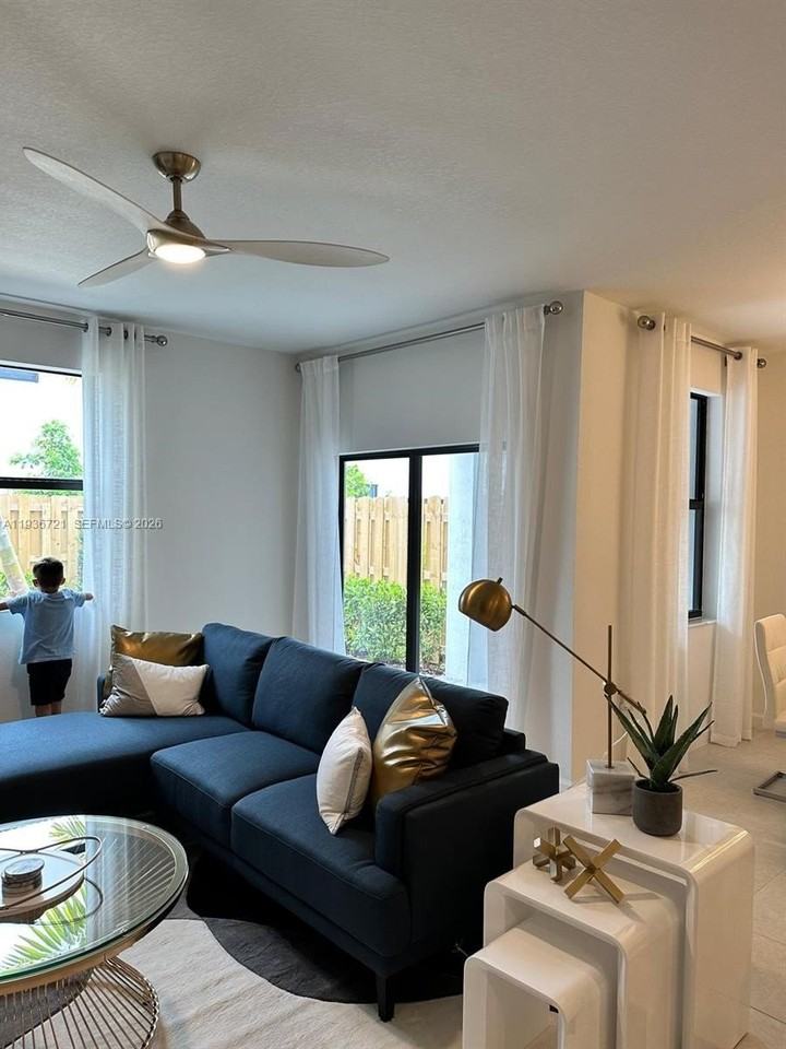 12929 Sw 286th Way #12929 - Photo 4 of 16