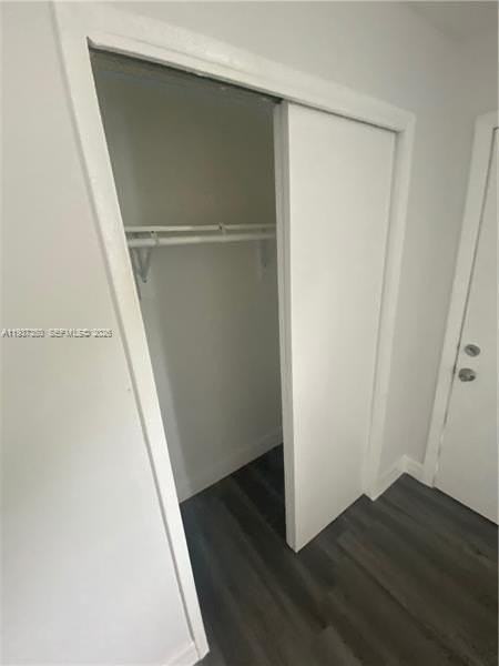 1601 S 57th Ave #4 - Photo 5 of 6