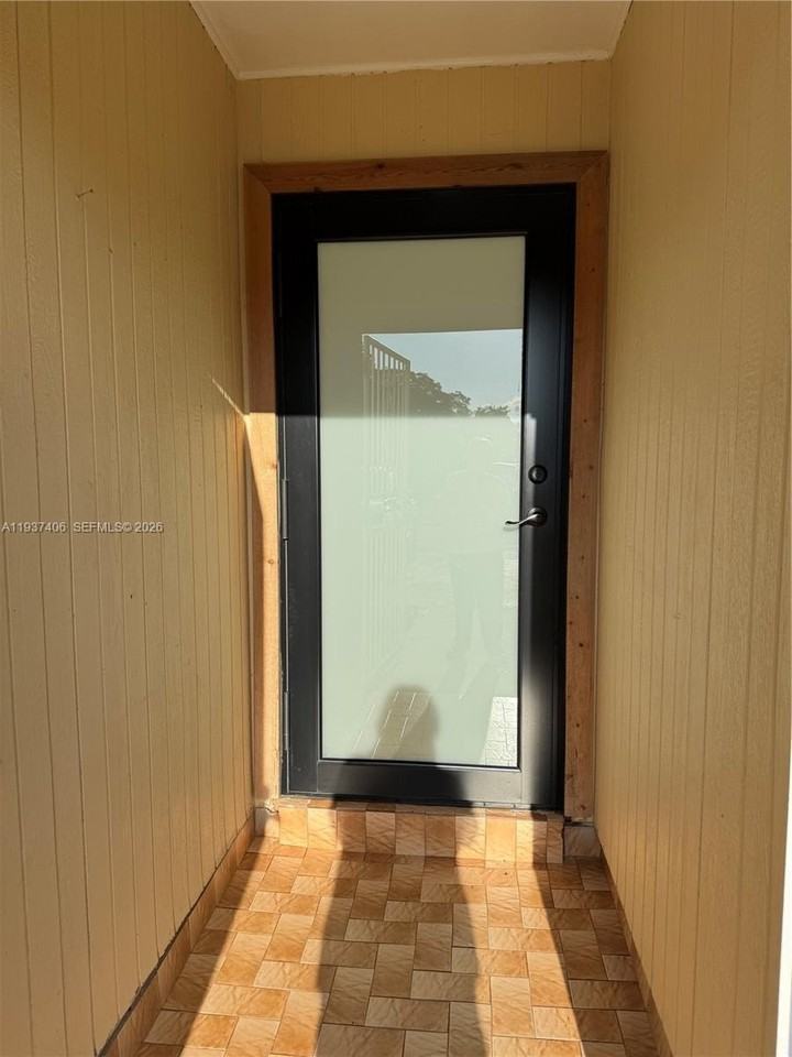 5143 Sw 140th Pl #5143 - Photo 2 of 17