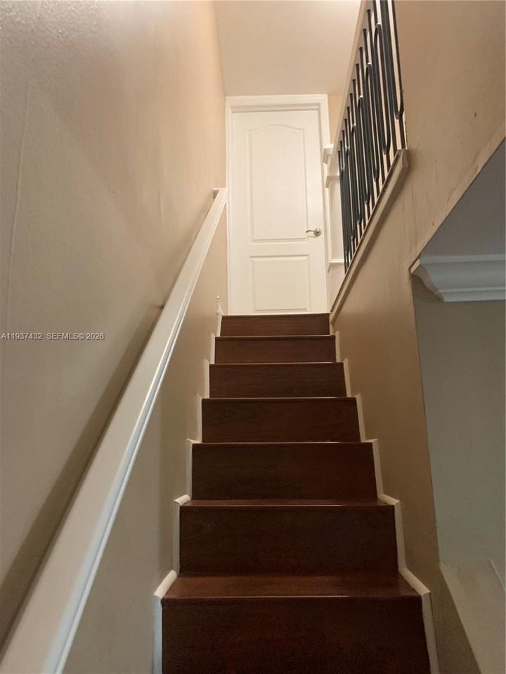 6667 Miller Dr #7 - Photo 3 of 15