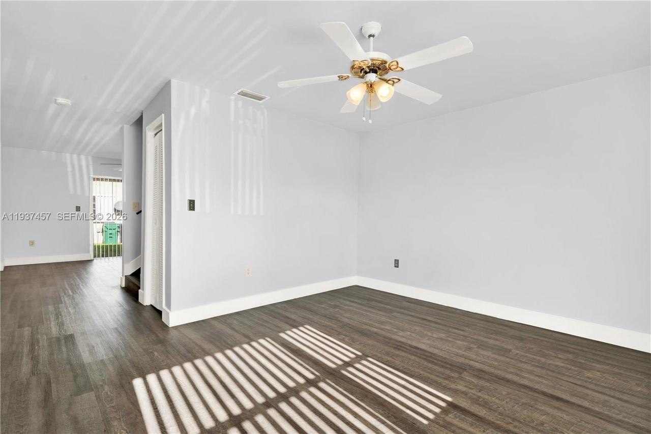 20537 Sw 92nd Ct #0 - Photo 4 of 34