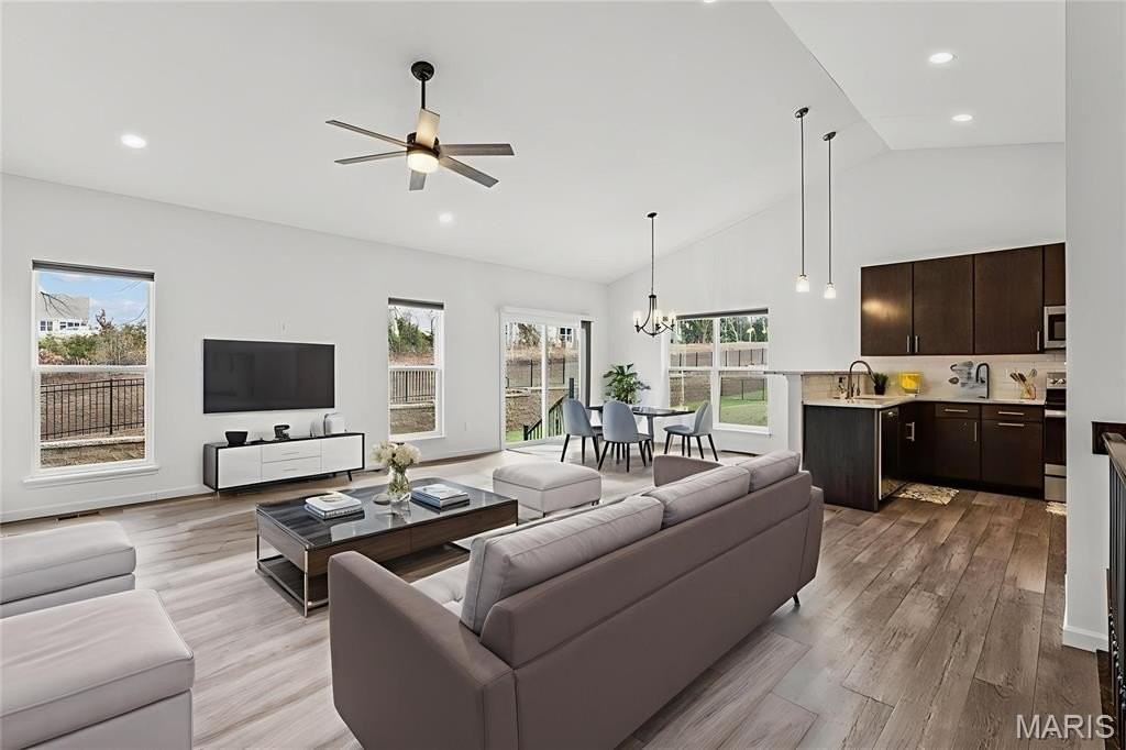 168 Hidden Bluffs Dr - Photo 7 of 50