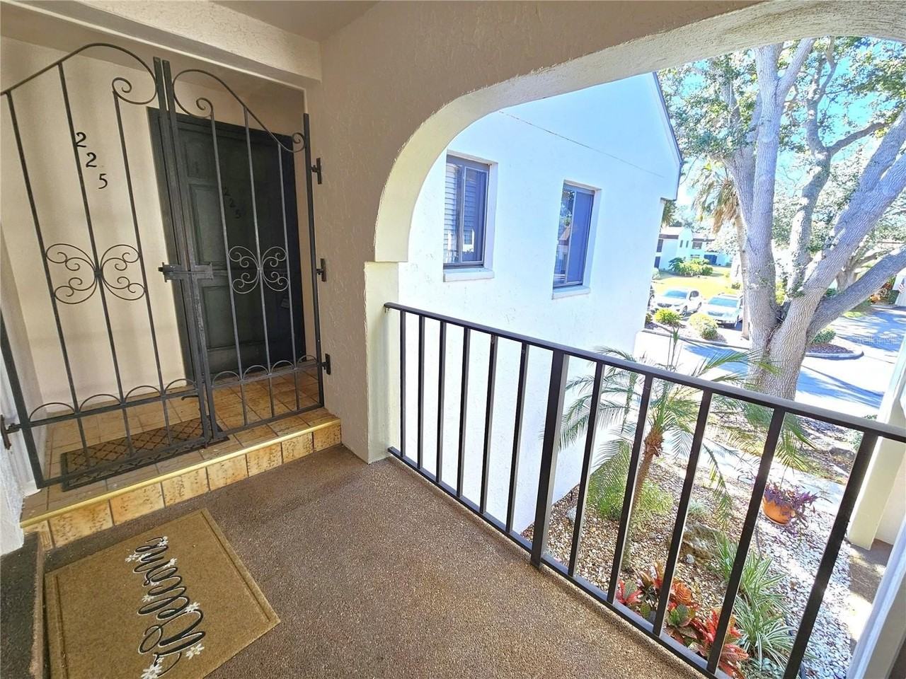 812 Capri Isles Blvd #225 - Photo 3 of 42